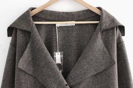 成人自制羊毛披肩视频,轻松制作时尚羊毛披肩教程