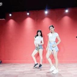 桃子成人舞蹈视频,激情四溢,舞动魅力人生