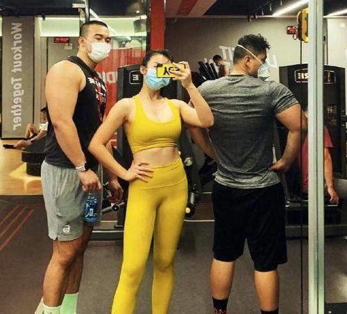 新手健身成人模特视频,跟随成人模特视频解锁塑形秘籍