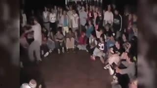 成人街舞表演晚会视频播放,激情四溢！成人街舞表演晚会精彩瞬间回顾