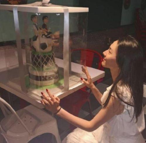 成人独自漫步视频,成人独自行走的心灵之旅